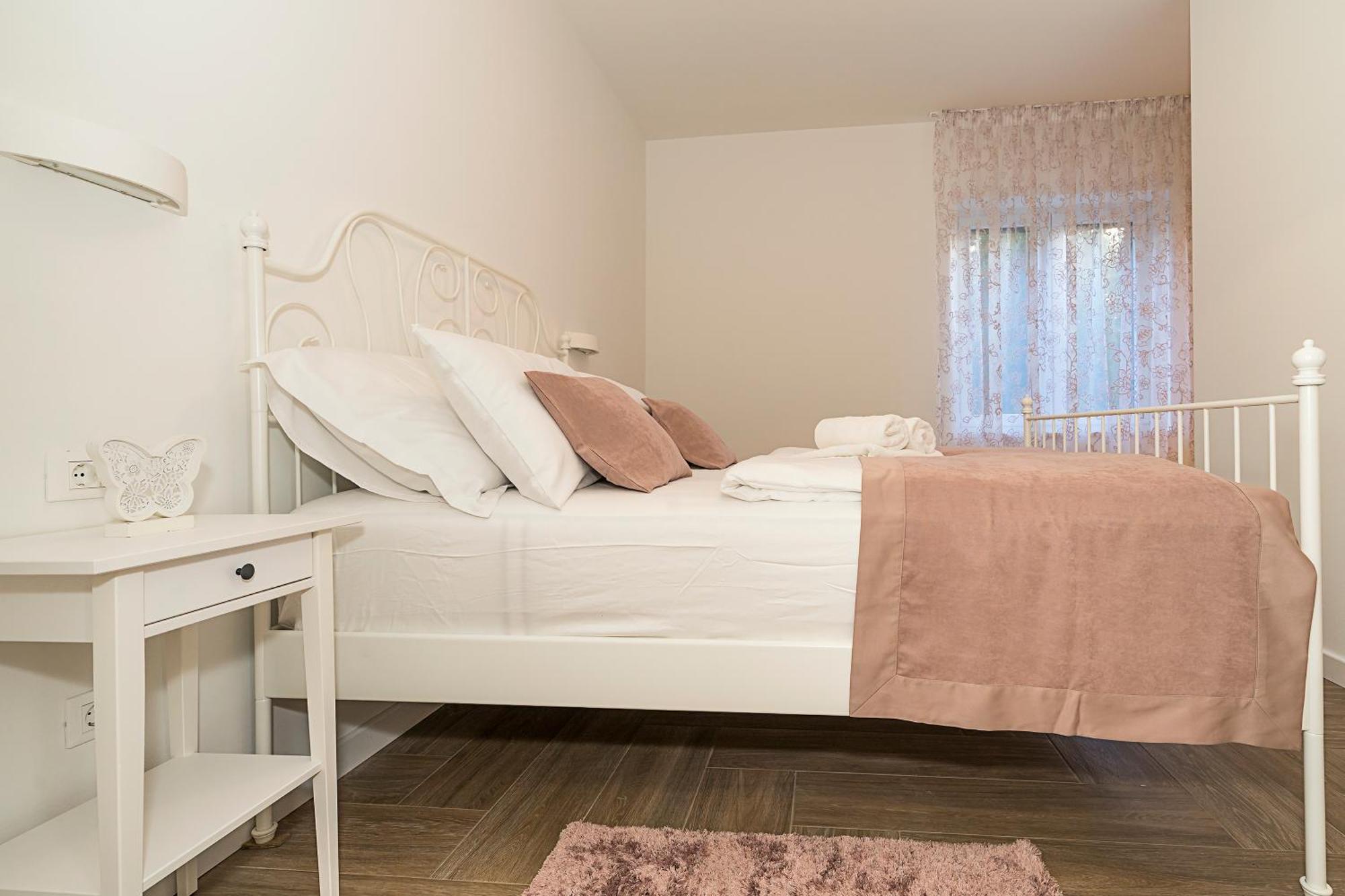 Studio Apartments Marcel Split Kültér fotó
